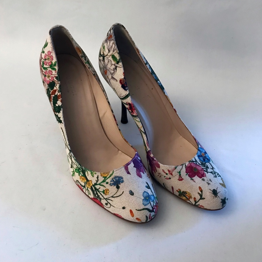 Gucci collectors Flora round toe pump